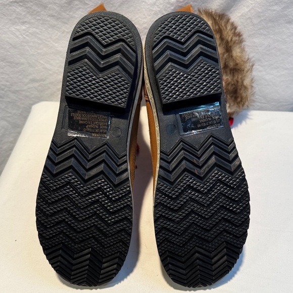 JustFab Brown Boots with Red Laces and Fur Trim - Picture 9 of 10